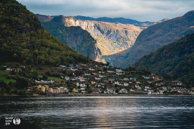 挪威秋韵，峡湾森境
