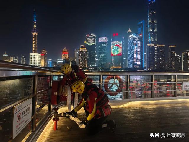 台前梦幻，幕后守护！原来这就是上海旅游节大巡游的“双面魅力”