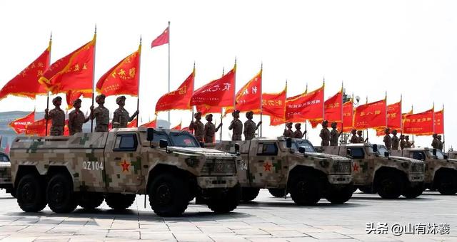 美国就算一动不动，中国20年也追不上？九三阅兵后，局势已被改写