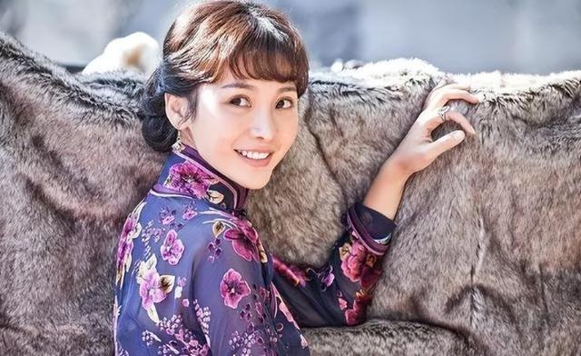 民国天乳运动到底有多疯狂？妇女束胸被禁止，发现一次罚款50大洋