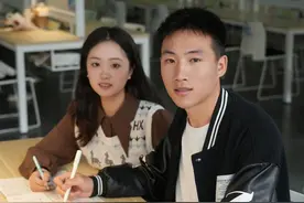 可“研”可甜：情侣携手上岸厦门大学图片