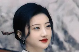 罗圈腿、X腿、内外八字，离开精修滤镜的女星身材，才是人间真实图片