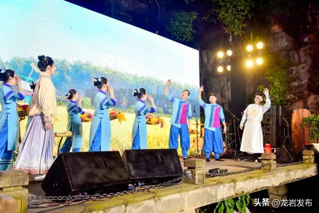 五彩龙岩亮相重庆洪崖洞，“渝见”龙岩“渝悦”之旅~