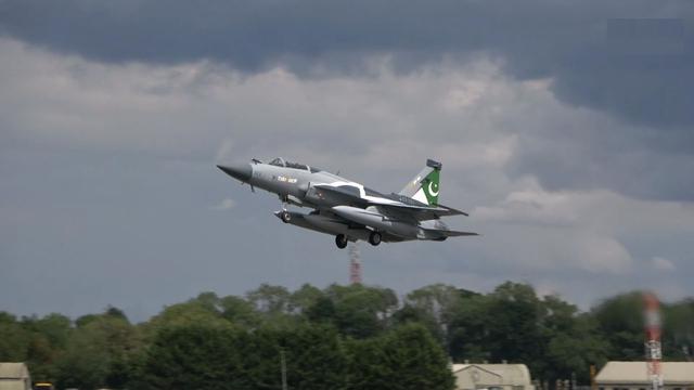 IDF战斗机支棱起来了？台军换有源相控阵雷达，依然是歼10C的靶机