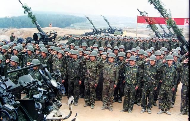 解放军全时待战 随时能战 战之必胜