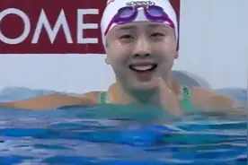 距世界纪录只差0.01秒！布达佩斯短池游泳世锦赛，唐钱婷女子100米蛙泳半决赛第一晋级图片