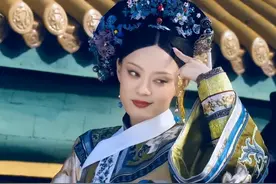 甄嬛传：安陵容小产时，甄嬛和敬妃为啥要捂住鼻子？原著中太恶心图片