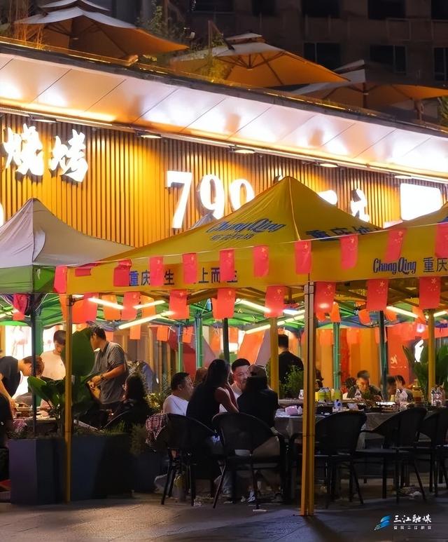 火爆ing！新区这六个地方人从众···