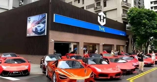 “当代韦小宝”胡汉䶮：30位情妇、60辆豪车，有钱人的生活真奢淫