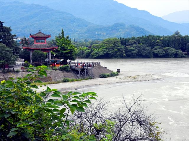 四川旅游：三访成都都江堰散记（图）