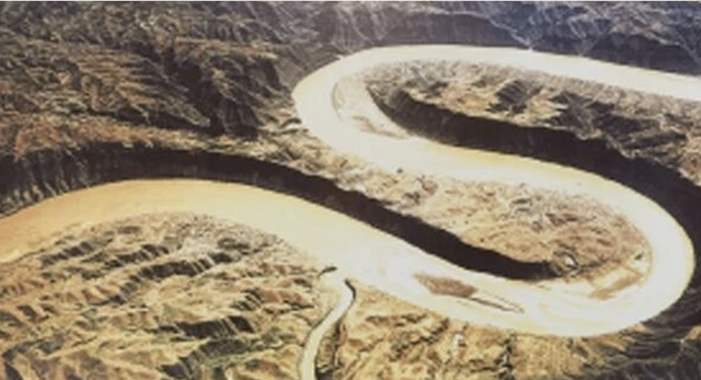 黄河一号公路：徜徉母亲河畔，叩问山河奇观和文明诗篇