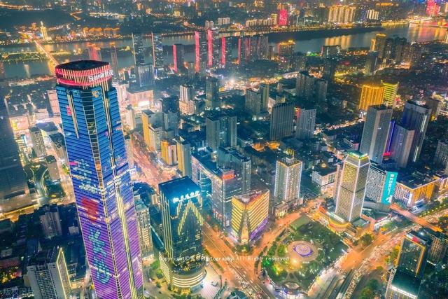 湖南拥有4个大城市：岳阳没有意外，常德、湘潭无缘，株洲排在第2