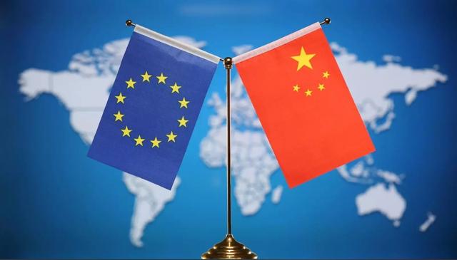 普京发出战争警告，特朗普要求欧洲制裁中国，中方直接反将一军