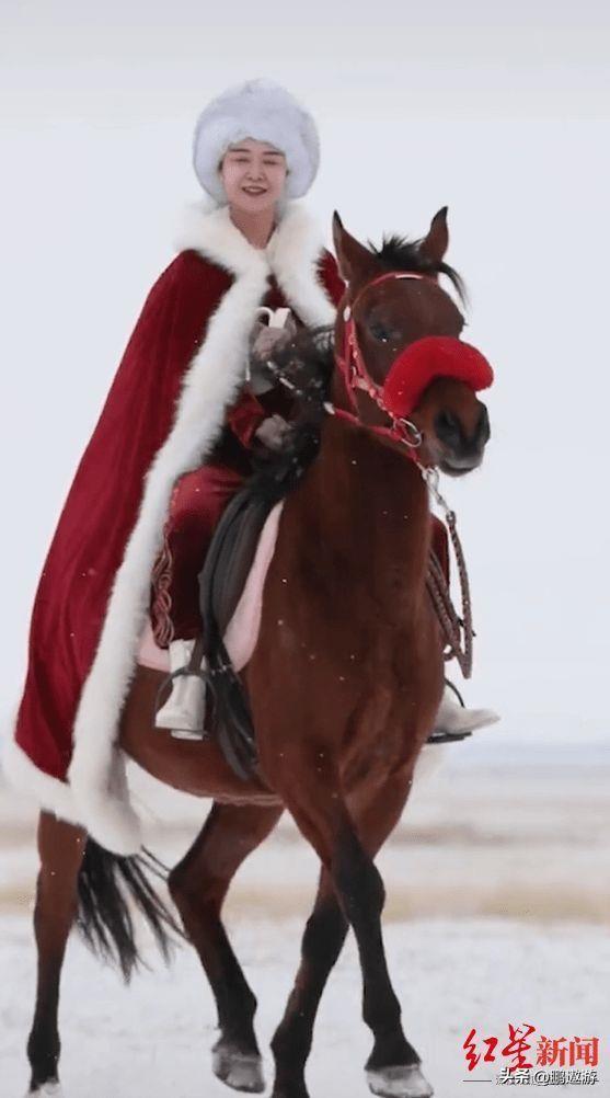 47岁贺娇龙去世！同学曝抢救过程，网友提醒成真	，此前疑早有征兆