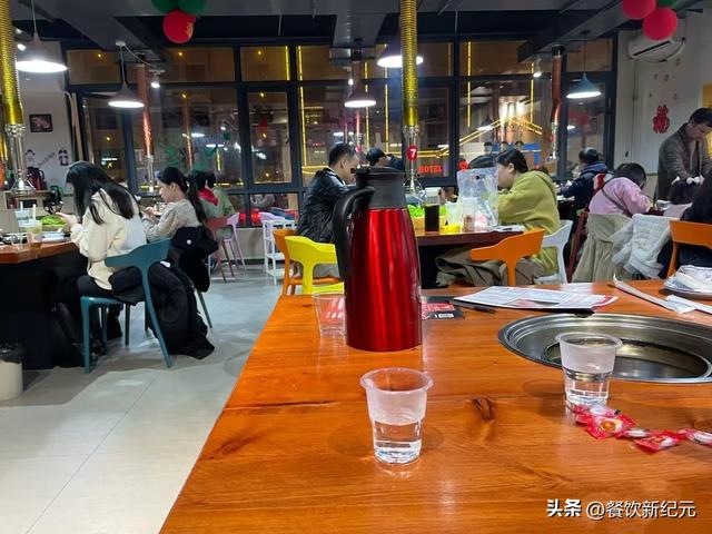 50万打水漂，广东女孩开烤肉店失败：每天收入500，撑不住了