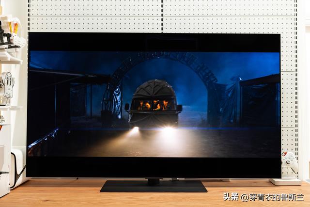 10平米全能空间大揭秘，LG OLED evo 4K 55G5智能电视补齐最后短板