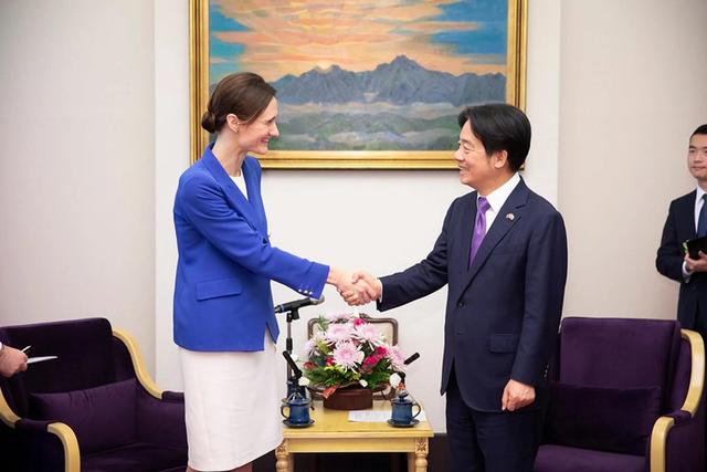 立陶宛：我们决定再给中国一次机会，望中方不要沉默	，跟我们和好