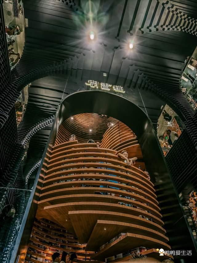 眼都之旅|一场穿梭于“旧与新”“洋与土”之间的沉浸式体验！