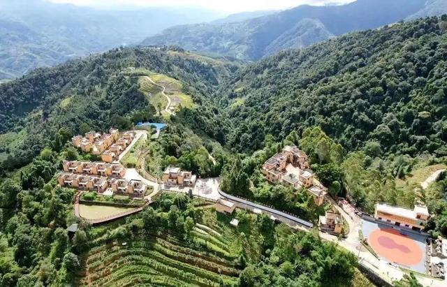 【铸牢中华民族共同体意识】绿春乡村旅居蝶变:边境小城用生态与文化解锁“远方”