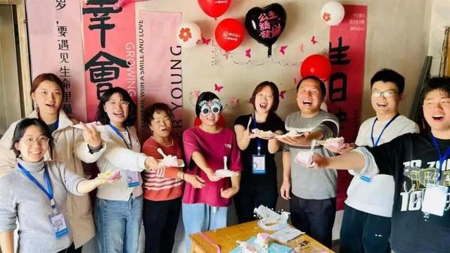 行业观察 | 陪伴是最长情的守护 ——15年守护事实孤儿“逆风飞翔”