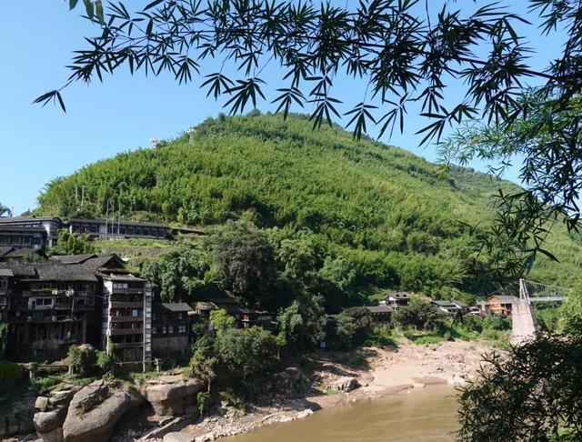 市县联动·瞰遵义 | 这个暑假！丙安古镇受欢迎