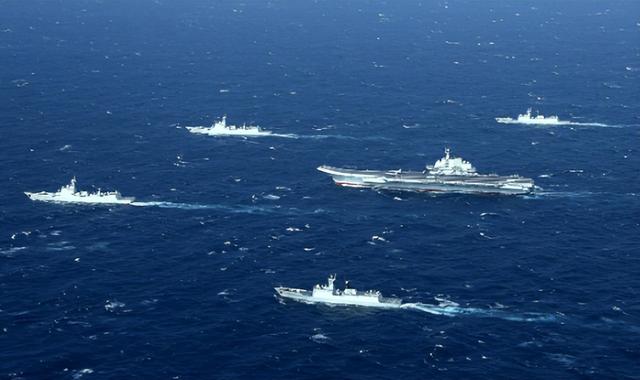 沉寂24小时后，特朗普乖乖放人了，中国军舰出动	，传递了哪些信号