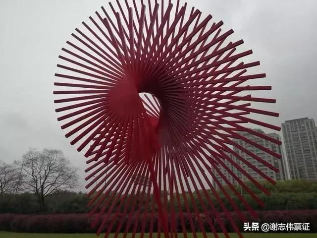 借会见邻居之机，再游金鸡湖