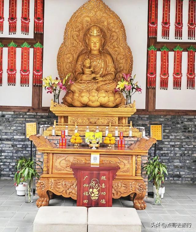 成都大邑最精致寺庙，钟鼓楼建于河上，超级漂亮，公共交通可达！
