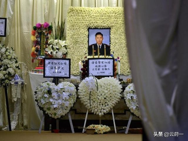 衣服真的不能乱穿，香港牺牲消防员路祭，民政专员因着装不当致歉