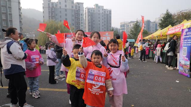 2025齐鲁磁山登山户外季暨磁山登山大赛圆满举行