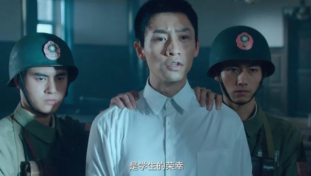 一千多人牺牲结局，无法改写，但于和伟临刑前一个动作，升华全剧