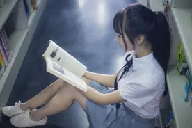 大学宿舍里的"一丘之貉"：揭秘玩弄女生的真相图片
