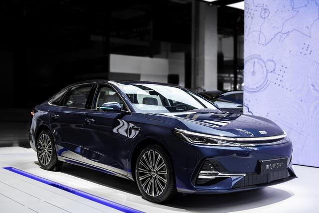 2025 WAIC最秀车企，吉利在世界人工智能大会上都干了什么？