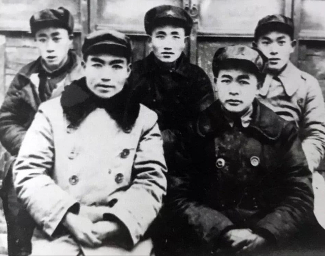 他无职务无军衔，评级时却惊动毛主席，最后特批的待遇比大将还高