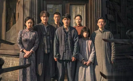 《南京照相馆》：票房井喷，却被1.2万人打差评，印证了杨幂的话