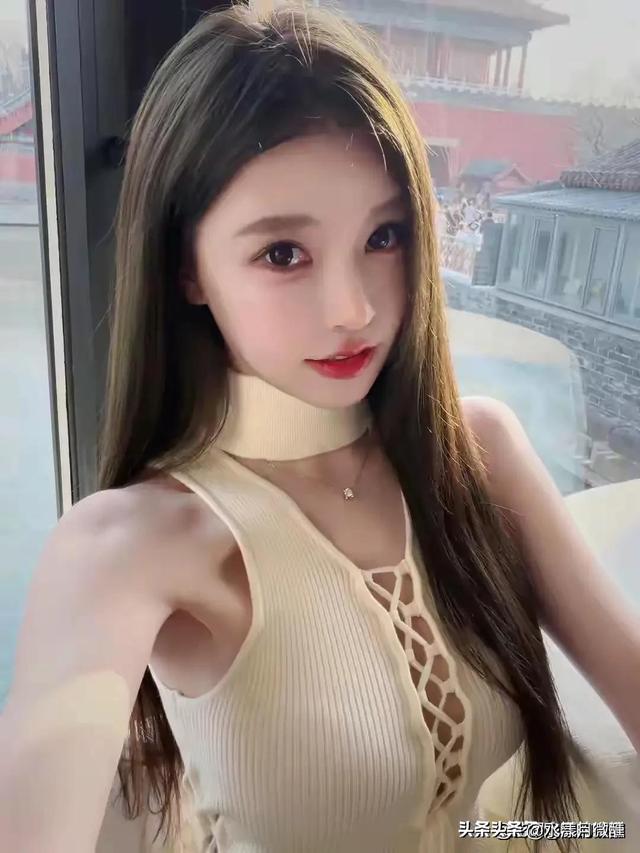 北京一名媛好漂亮 身高178cm 身材拥有黄金比例 散发迷人魅力