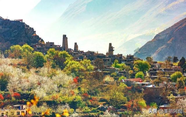 穿越520公里的山河壮阔！这条川西环线也太懂浪漫了！