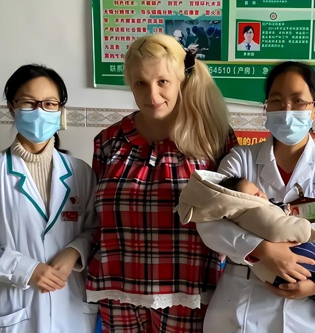 80后广西男子娶俄罗斯媳妇，生一娃，才发现俄罗斯女人善良又勤快