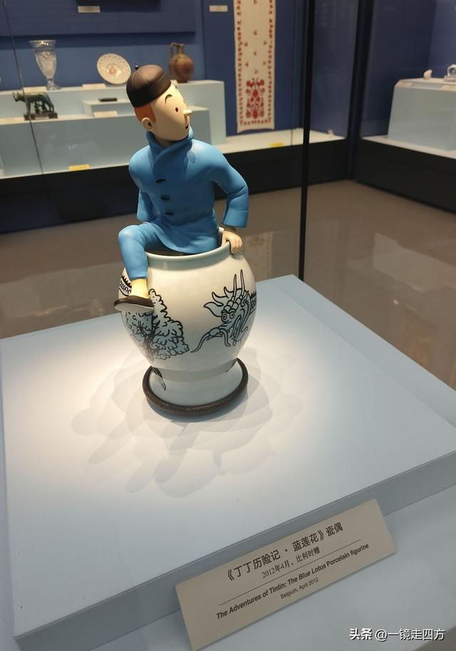 在北京的中央礼品文物管理中心看“一国一物一风情”展览