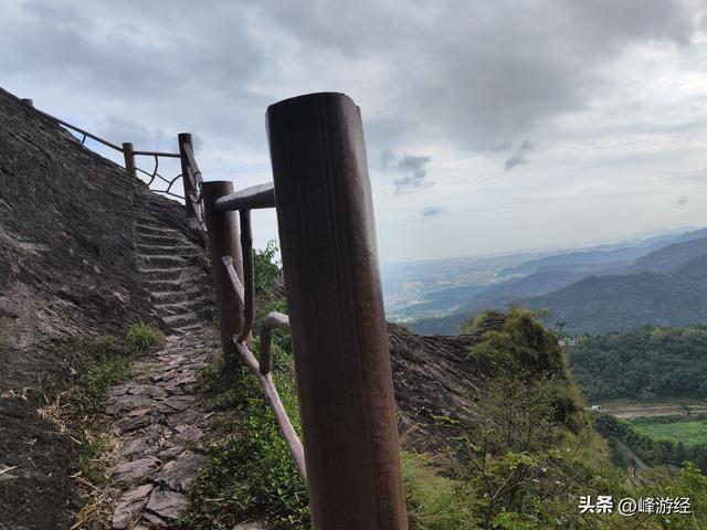 中雁荡山，无意中完成一次徒步穿越，绝望中遇到好心的公交车师傅