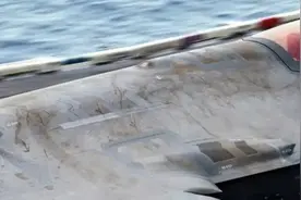 中美差距太明显，F35C出海半年就锈迹斑斑，隐身已成大问题图片