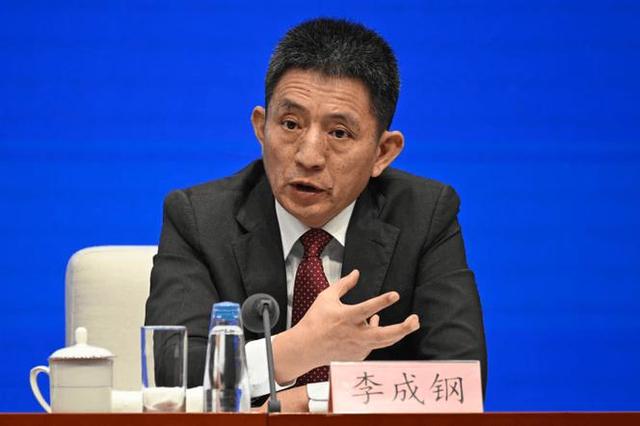 中方代表在华盛顿最后一天，特朗普突然表态：美国一定会赢到最后