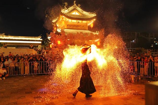 太突然！江阴这里一夜爆火，涌入大批人……