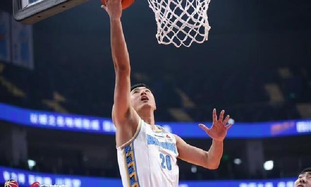 北京首钢大胜天津男篮，翟晓川21+7，陈盈骏回归，三国手观战！