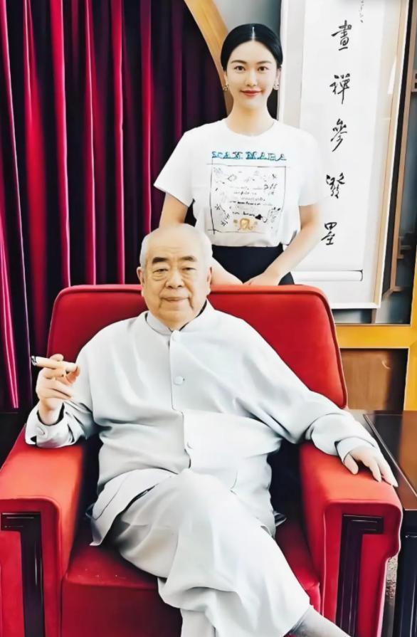 范曾老婆徐萌疑已怀孕生子