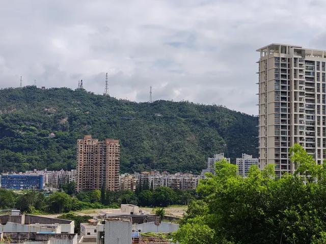 曾腾芳：在珠海登将军山
