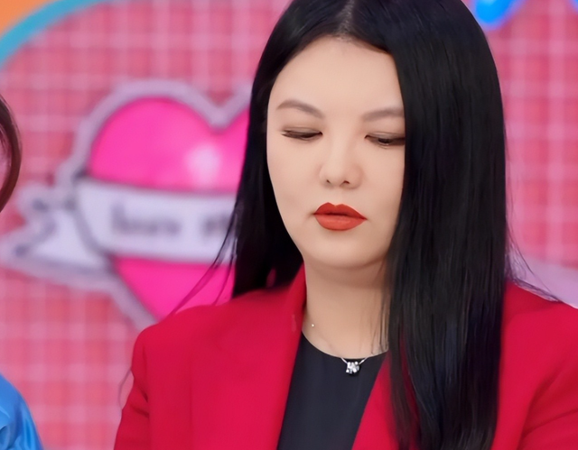 离春节还不到30天，4位名人相继翻车	，没一个值得同情，个个离谱