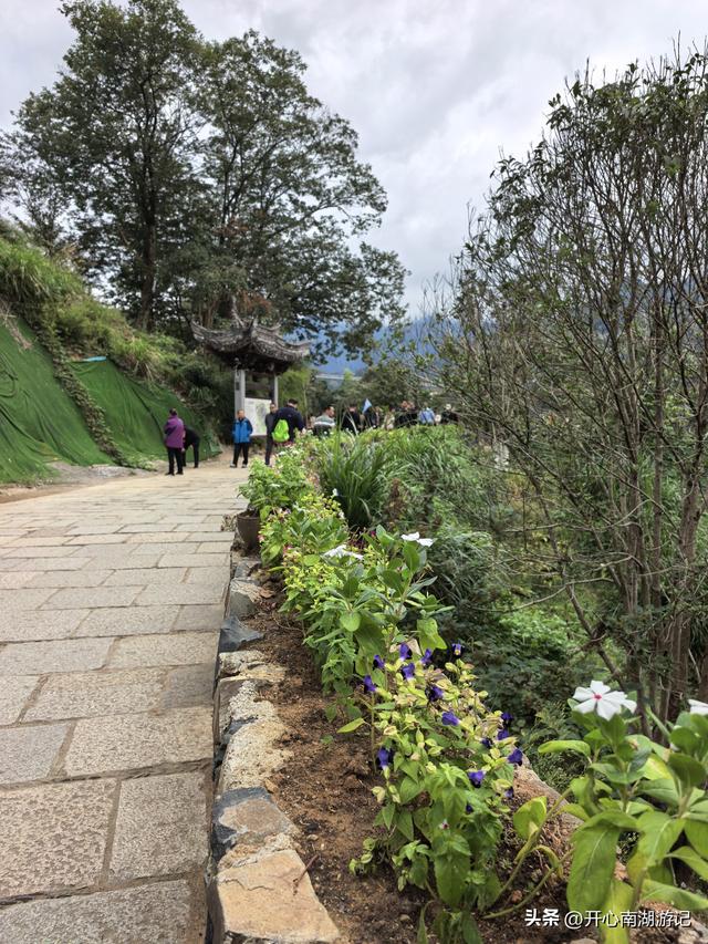 2025年秋老姐俩江西行，去篁岭看晒秋