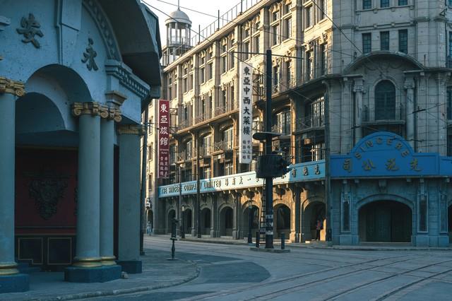 94年暴雨夜，我在山神庙躲雨，一个浑身湿透的女人也跑了进来