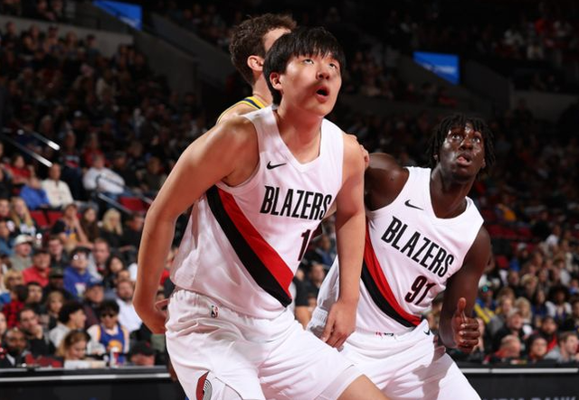 杨瀚森9分6板！勇士118-111胜开拓者，这一战我不得不承认5个现实